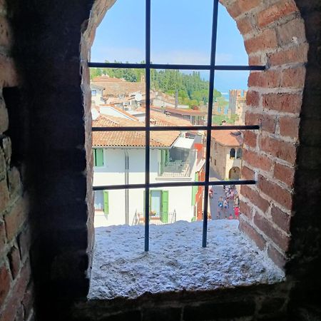 Castello Mavino Apartment ซีร์มิโอเน ภายนอก รูปภาพ