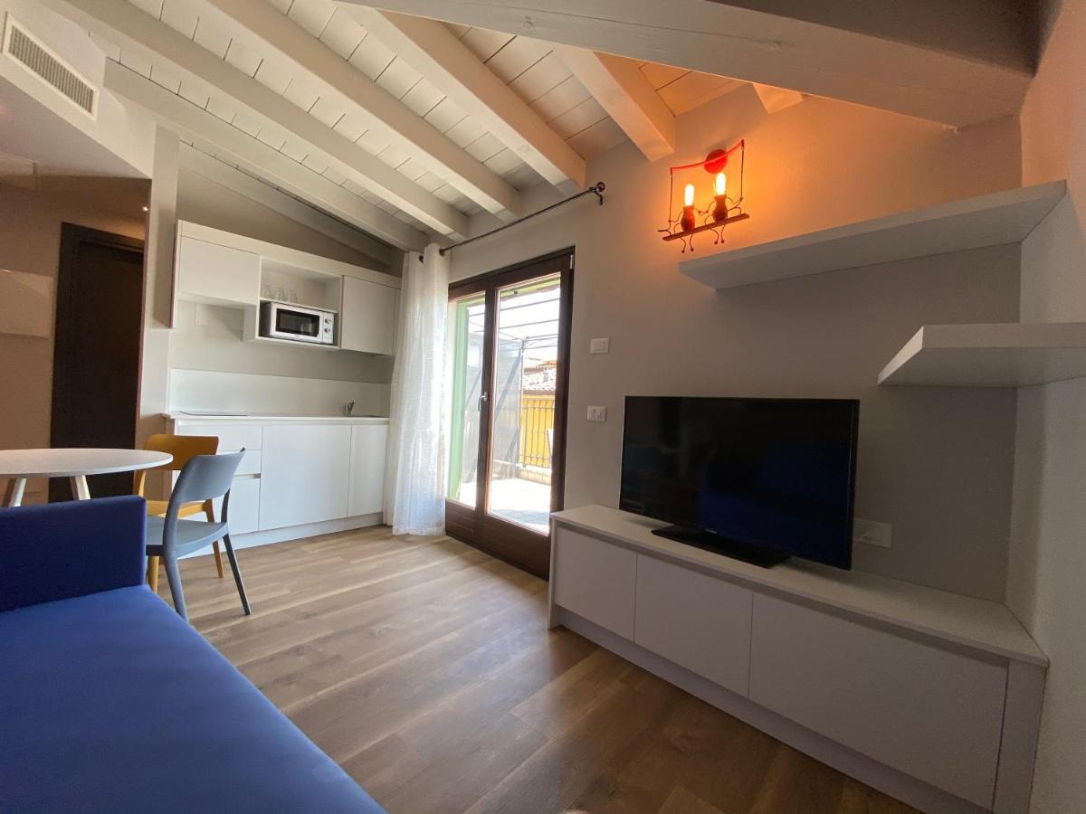 Castello Mavino Apartment ซีร์มิโอเน ภายนอก รูปภาพ