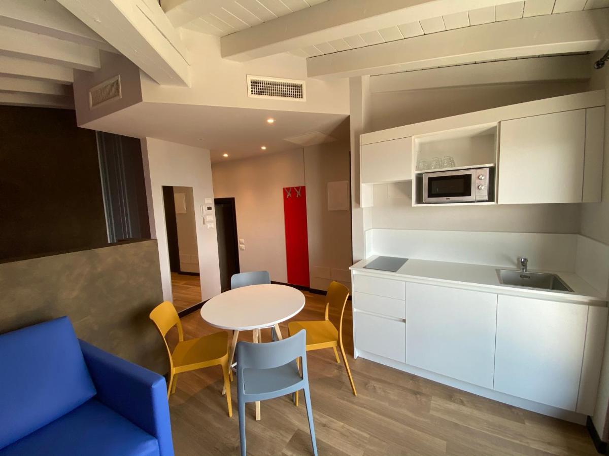 Castello Mavino Apartment ซีร์มิโอเน ภายนอก รูปภาพ
