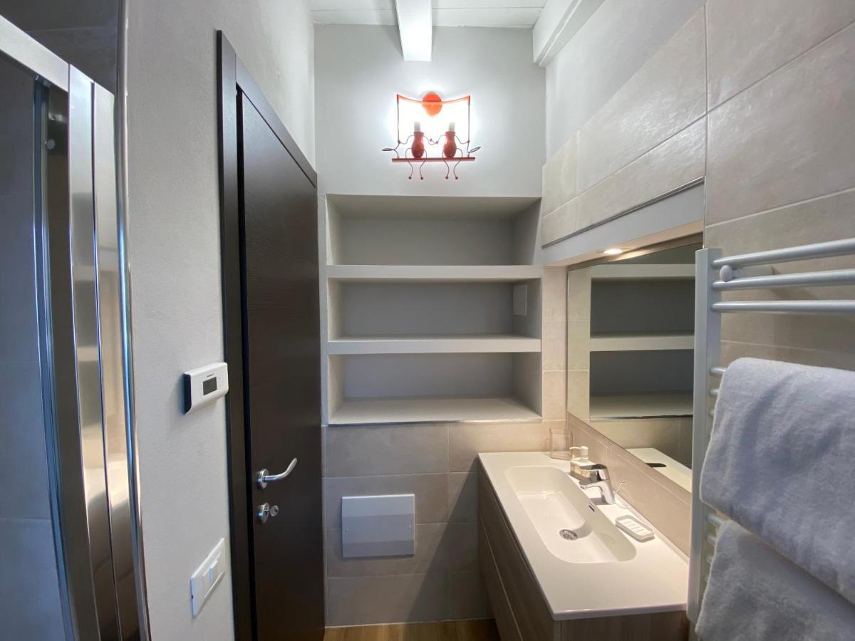 Castello Mavino Apartment ซีร์มิโอเน ภายนอก รูปภาพ