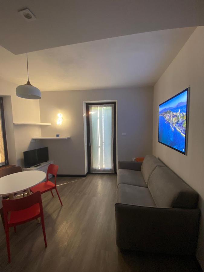 Castello Mavino Apartment ซีร์มิโอเน ภายนอก รูปภาพ